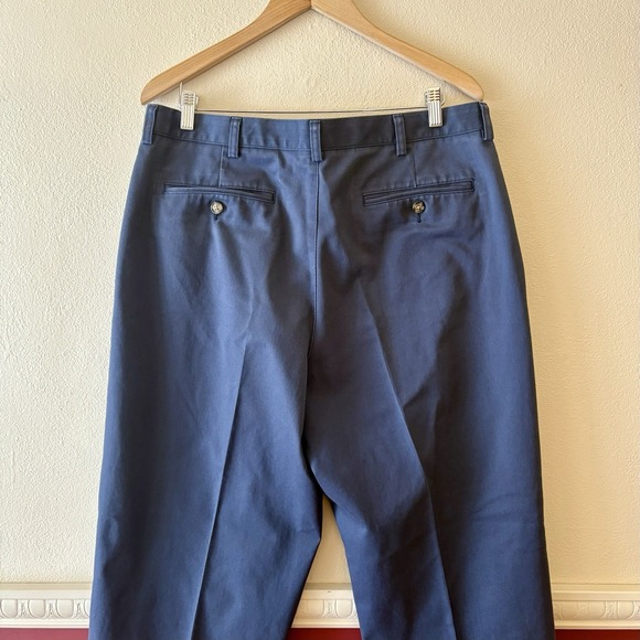 L.L. Bean Pants Men's Wrinkle-Free Chinos Natural Fit Plain Front Navy 36x32 - Picture 5 of 10